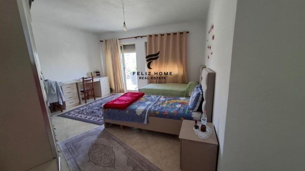 APARTAMENT ME QERA 2+1 YZBERISHT 500EURO