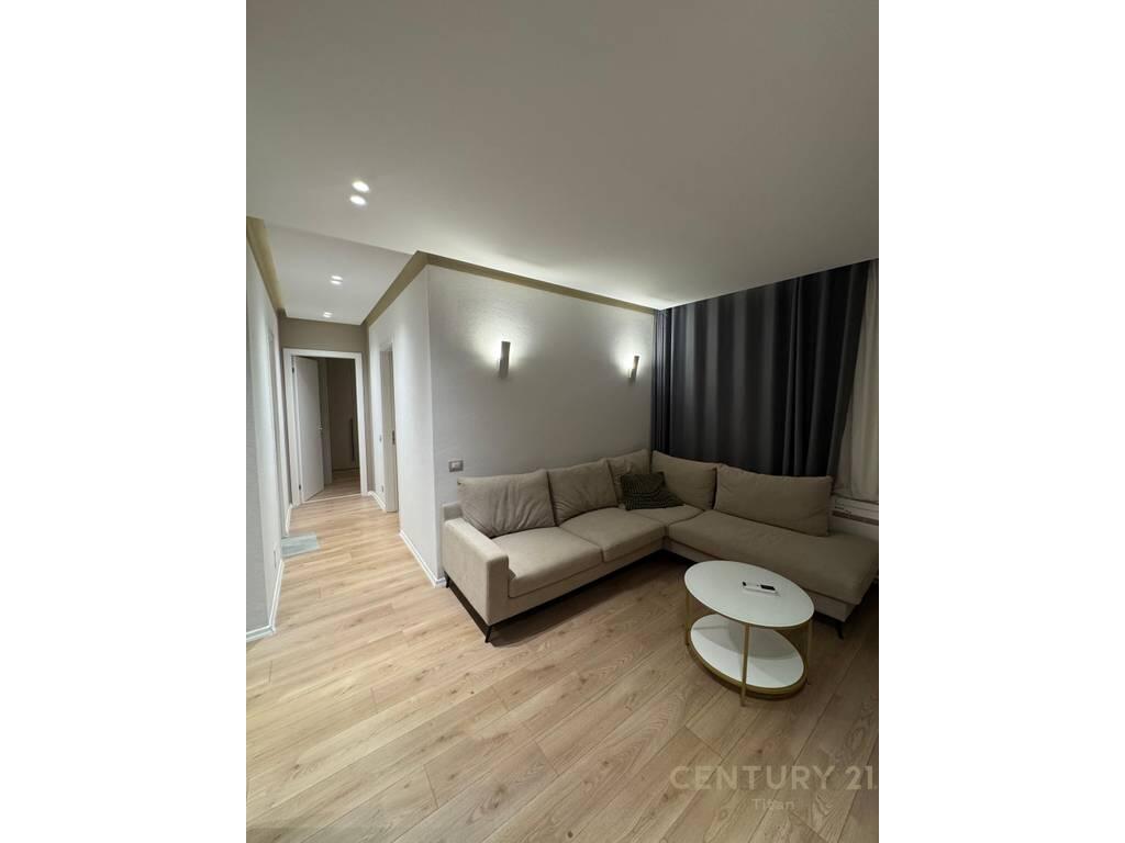 JEPET APARTAMENT 2+1+Post Parkimi PER QIRA TEK UNIVERS CITY!