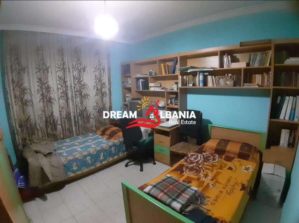 Apartament 3+1 me qera tek Mine Peza prane Prokurorise ne Tirane (ID 4231475)