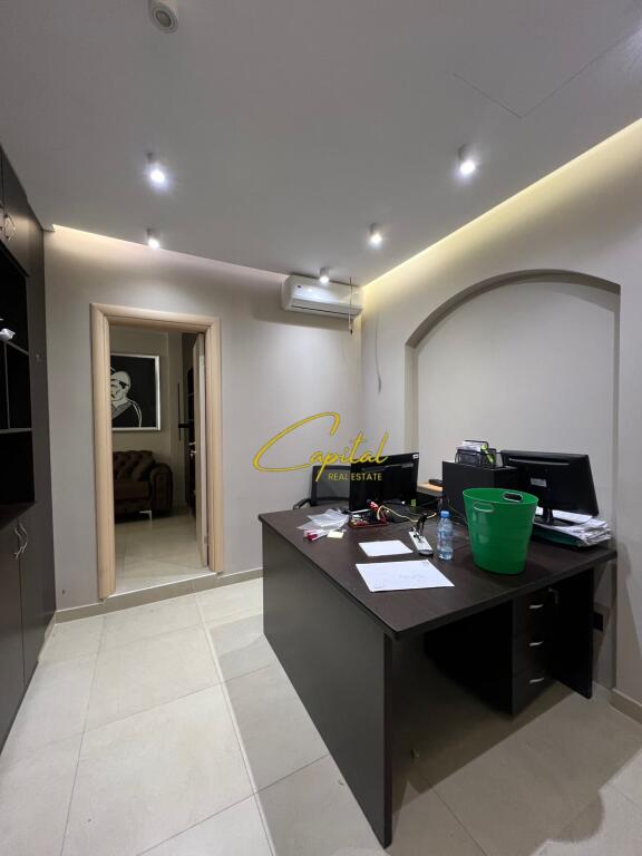 OFFICE FOR RENT 30 M2 MYSLYM SHYRI STREET 60,000 LEKE