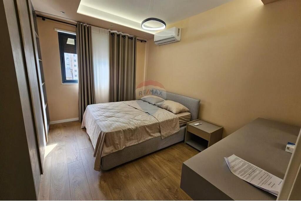 Via Durrës, Appartamento 2+1+2+Parcheggio in Vendita !
