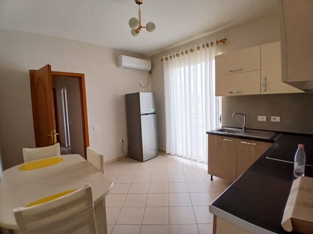 Appartamento 2+1+1 con Balcone in Affitto