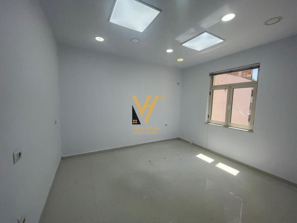 APARTMENT 2+1 FOR RENT NEAR UNIVERSITY BOOKSTORE 700 EURO