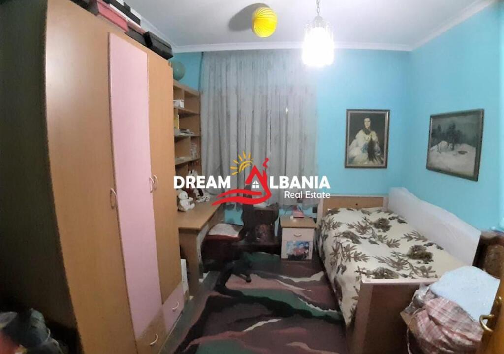 Apartament 3+1 me qera tek Mine Peza prane Prokurorise ne Tirane (ID 4231475)