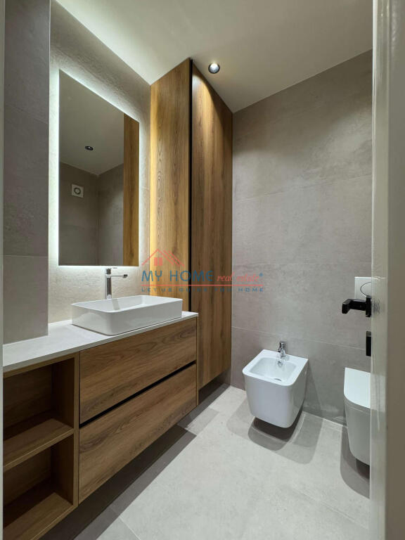 Apartment 1+1 for rent near the Red School in Tirana