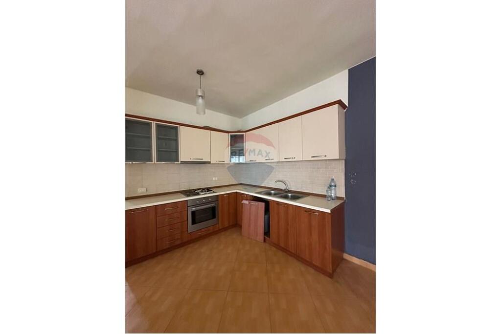 FOR RENT, APARTMENT 2+1+2, FRESKU, TIRANA !