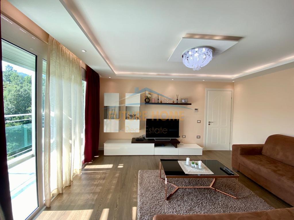 Qera, Apartament 3+1+2 Poste Parkimi, Liqeni I Thatë, Tiranë.