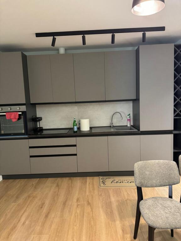 Jepet Apartament me qera