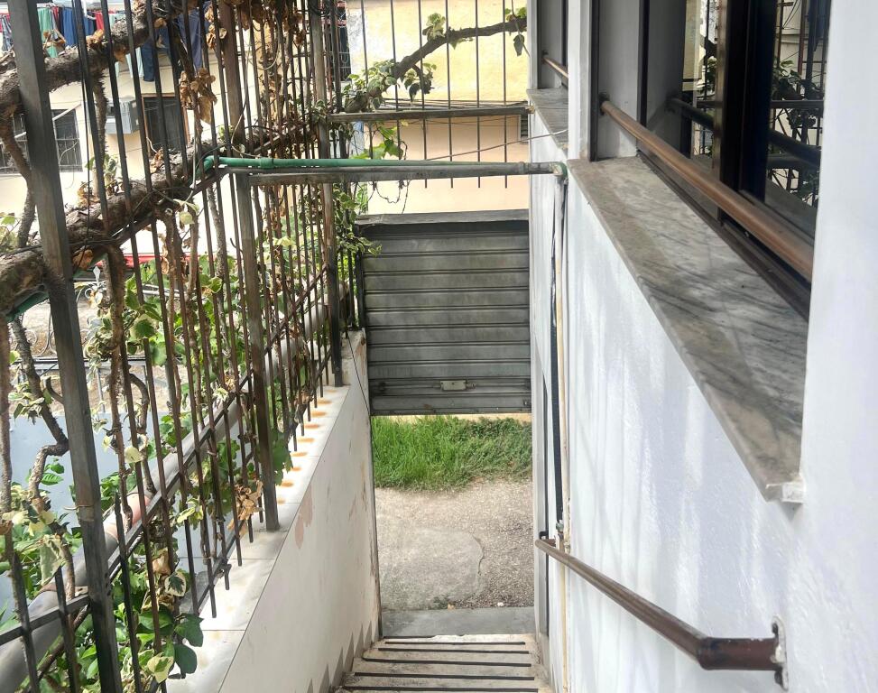 Business Premises For Rent: 73m²📍 Kavaja Street – Behind Turkish Sofra Price: 64,000 Leke / Month - The premises are RENTED EMPTY as in the photo