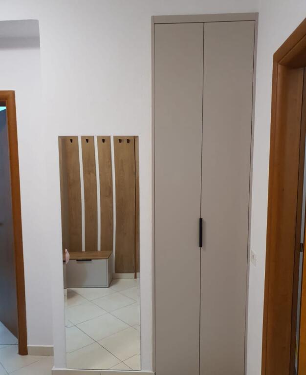 Jepet Me Qera Apartament 1+1+1 Ballkon
