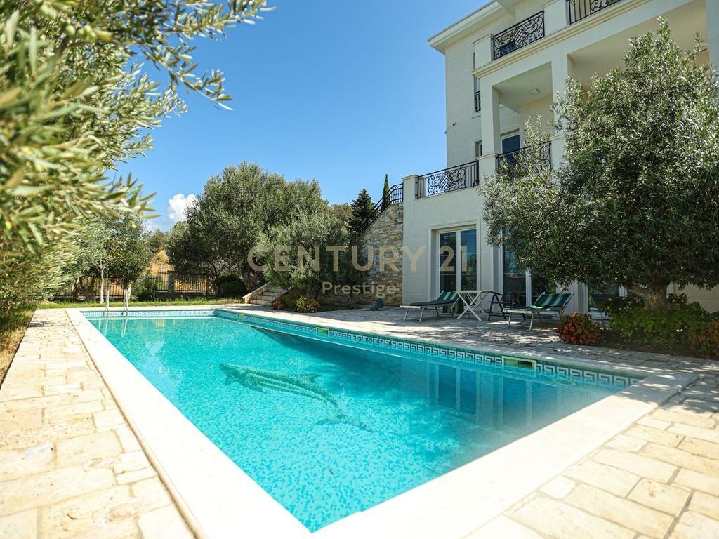 LUXURY VILLA FOR RENT, DRY LAKE, TIRANA!    4,500 € /Month