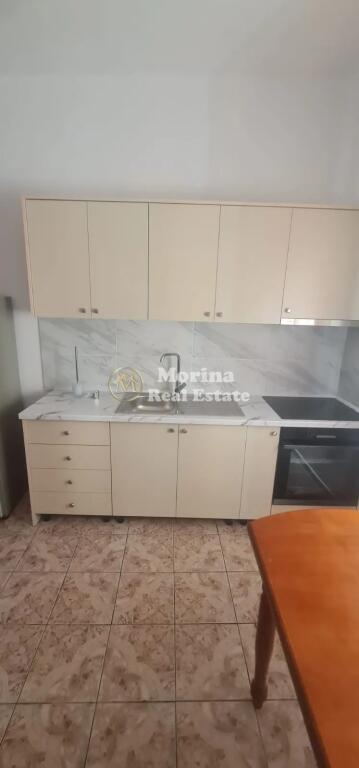 Qera, Apartament 1+1, te Rruga e Durresit, mbrapa Ambasades Kineze, 500 Euro/Muaj