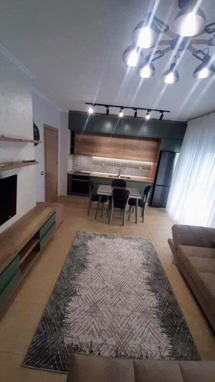 Apartament 1+1 me qira tek 5 Maji