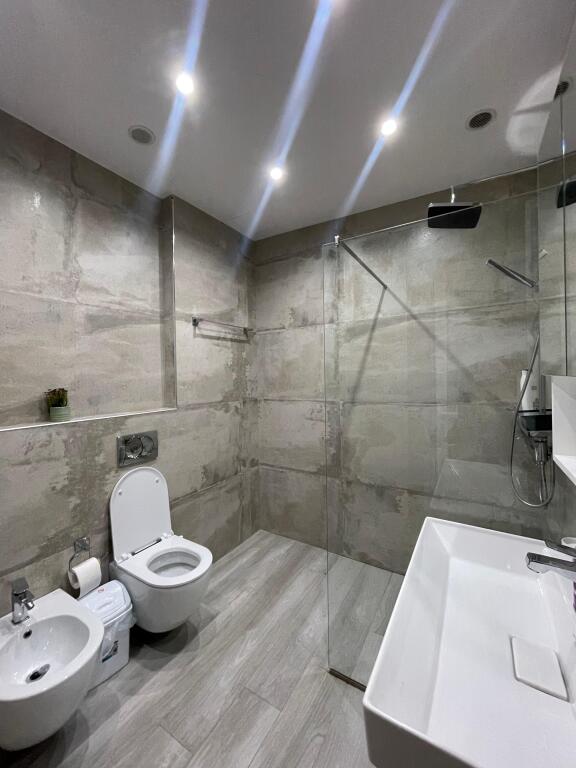 🏠Appartamento 2+1+2 + Posto Auto in Vendita – Via Barrikadave, vicino al Centro