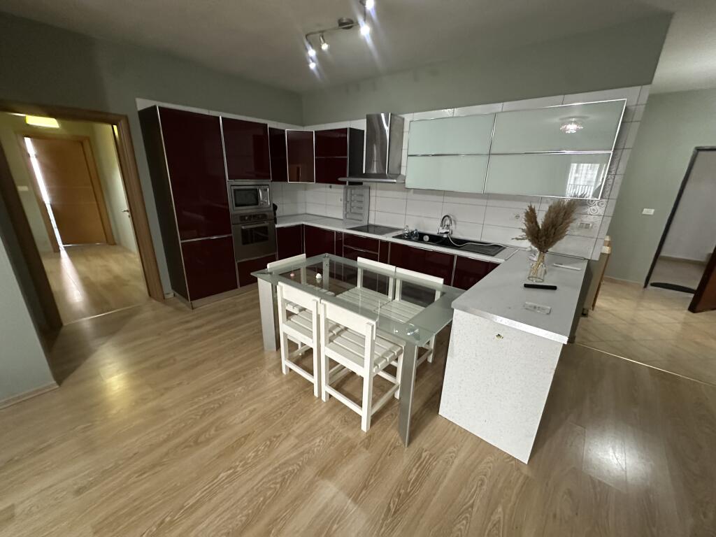 Apartament 2+2+bllk me qera Astir (welli)