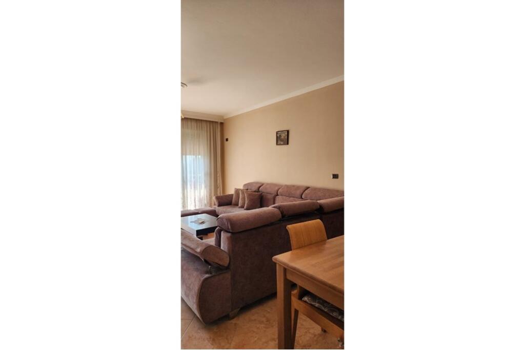 Apartament 1+1 per qira ne Bllok!