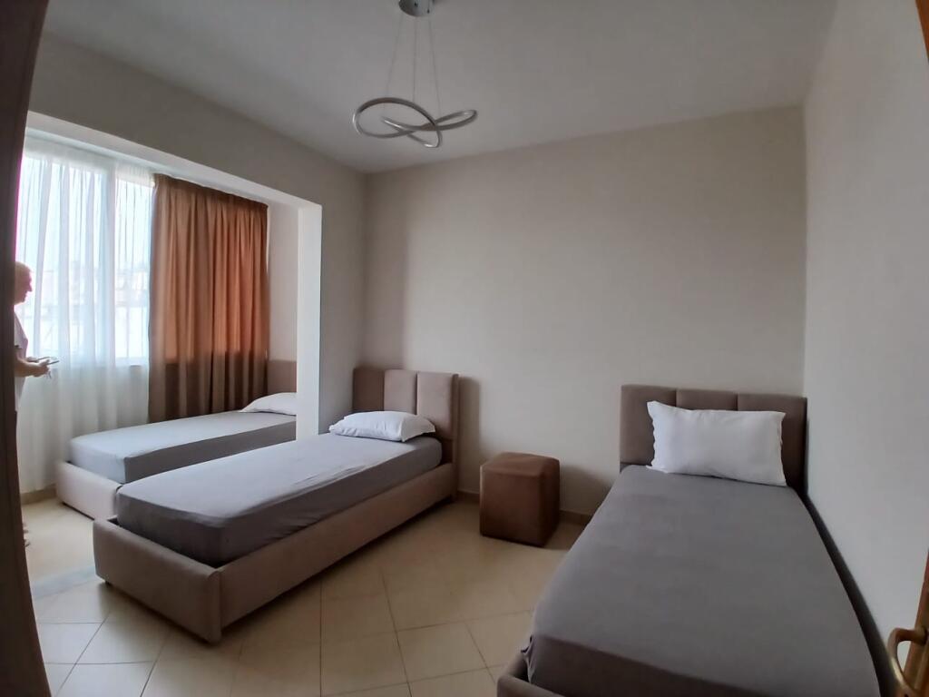 Appartamento 2+1+1 con Balcone in Affitto