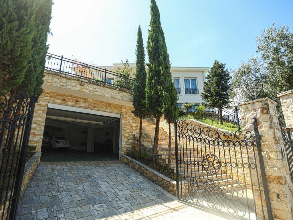 VILLA DI LUSSO IN AFFITTO, DRY LAKE, TIRANA!