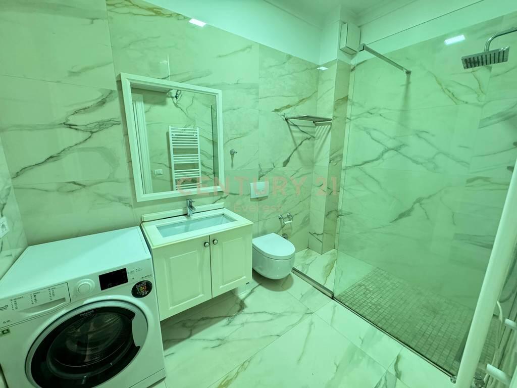 LIQENI I THATE, APARTMENT 2+1+2+PARKING FOR RENT!
