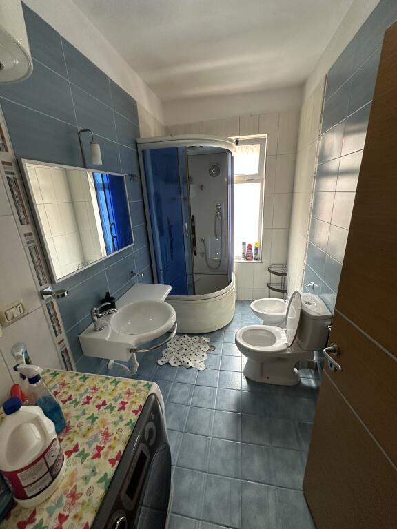 Apartament 2+2+bllk me qera Astir (welli)