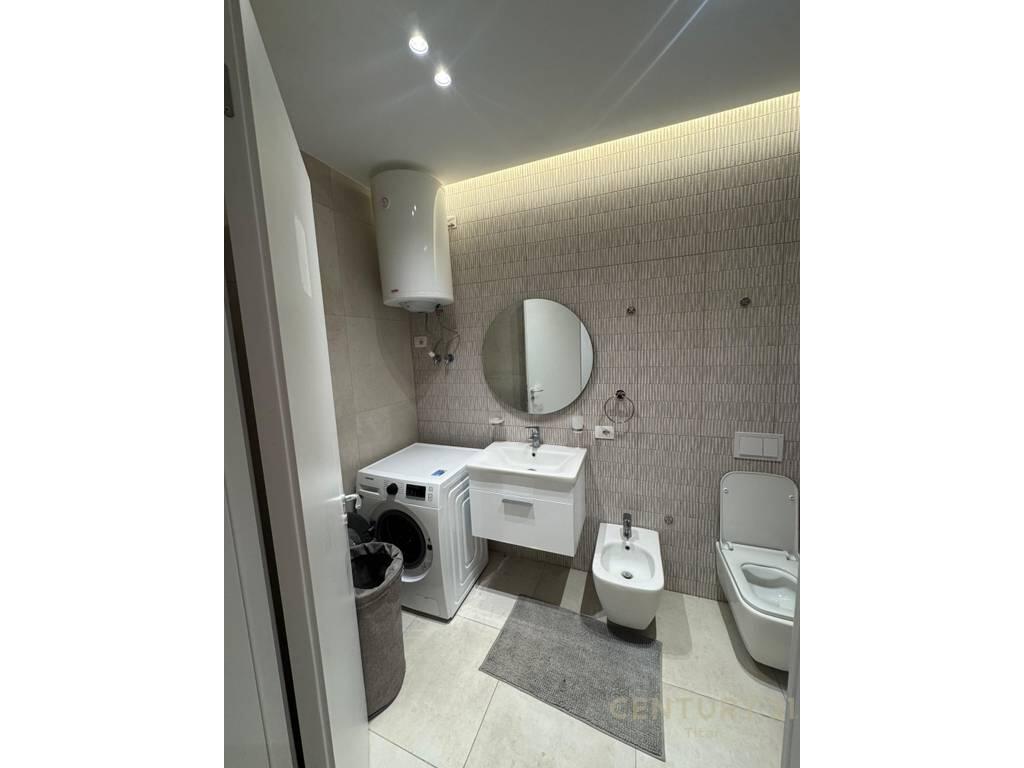 JEPET APARTAMENT 2+1+Post Parkimi PER QIRA TEK UNIVERS CITY!