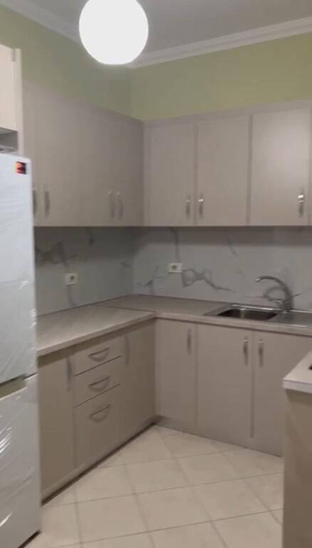 🏢 Jepet me qira apartament 2+1 – Komuna e Parisit