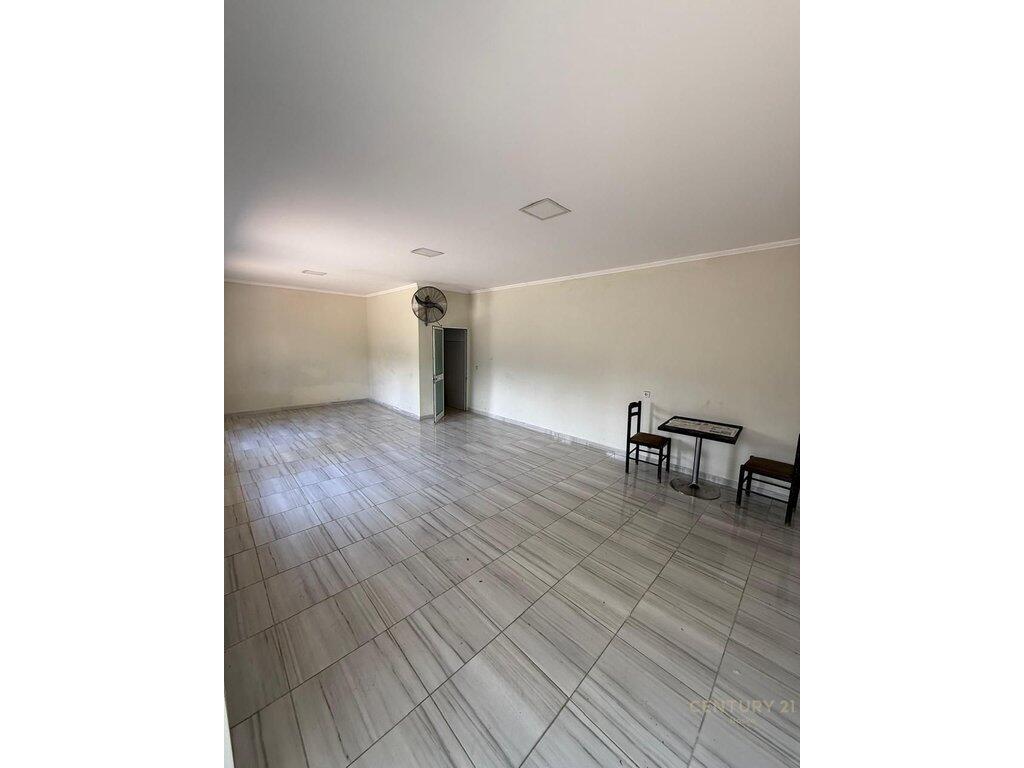 Negozio in affitto in via Frang Bardhi, Selite