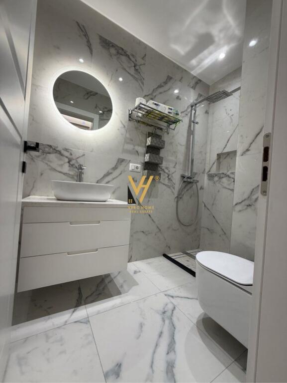 JEPET APARTAMENT 2+1+BLK ME QERA TE CASA ITALIA 800 EURO