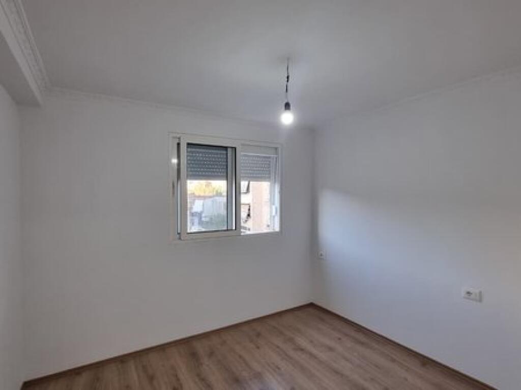 Shitet, Apartament 2+1, Stadiumi Dinamo, Tirane.
