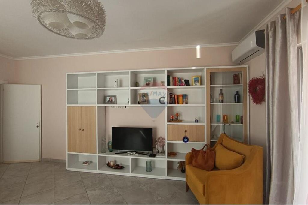 Apartament 1+1 në Freek