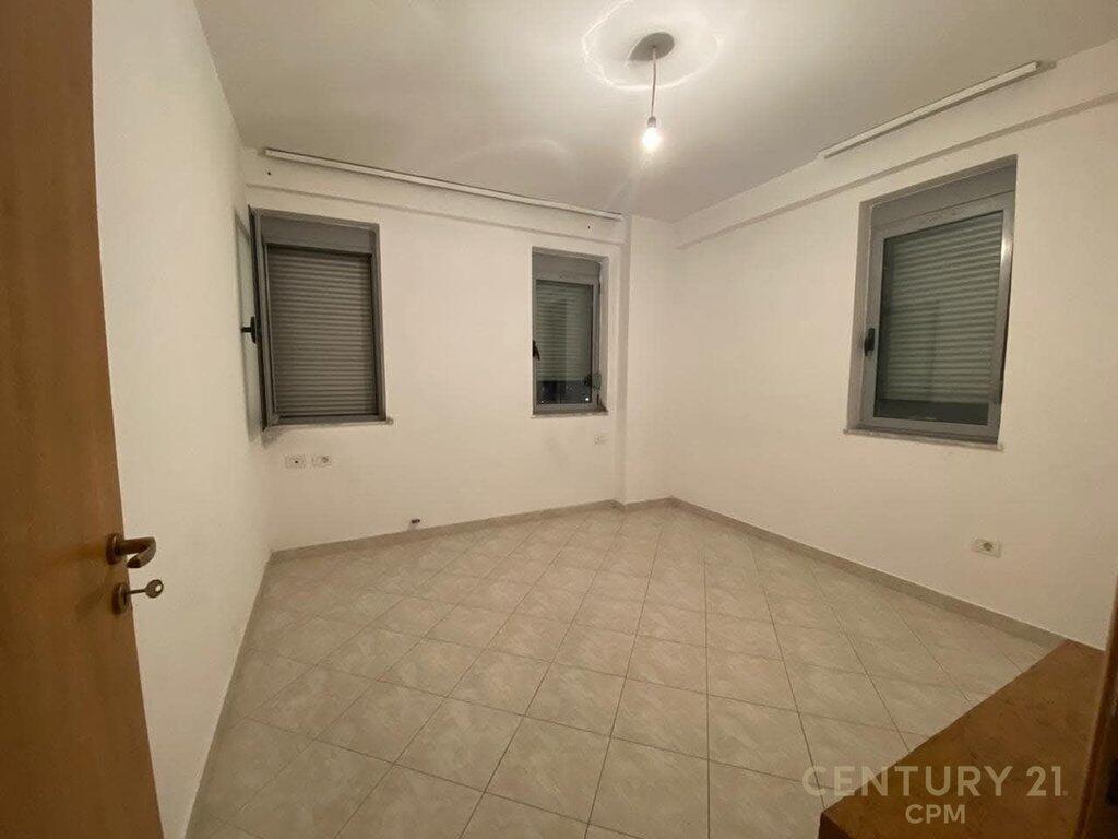 Appartamento 1+1 in affitto presso Casa Italia, vicino all'ospedale Hygeia!