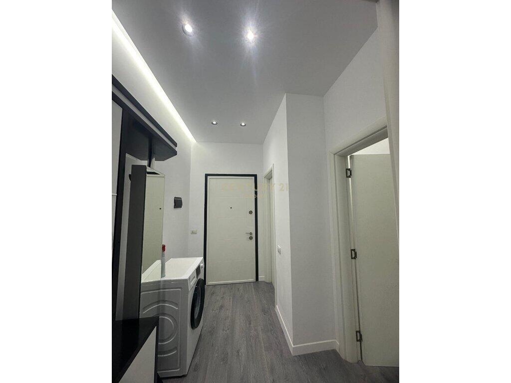 Apartament 1+1 PRANE STADIUMIT AIR ALBANIA PER QIRA !
