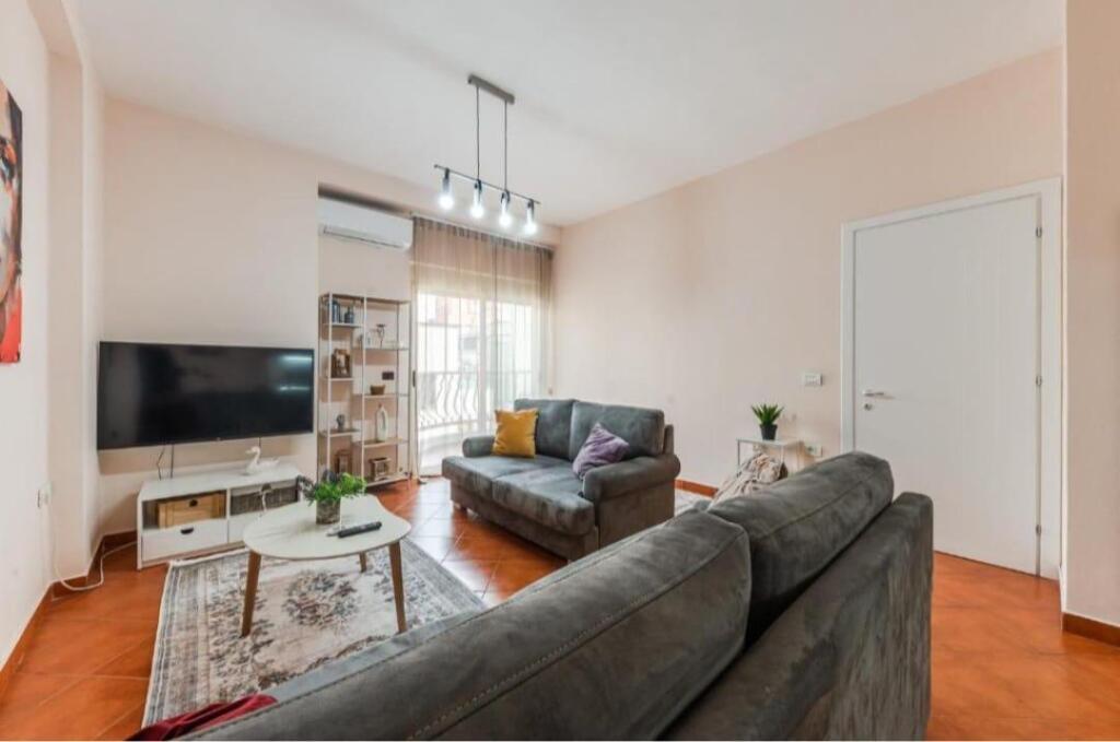 Apartment 1+1 for rent on Myslym Shyri Street.