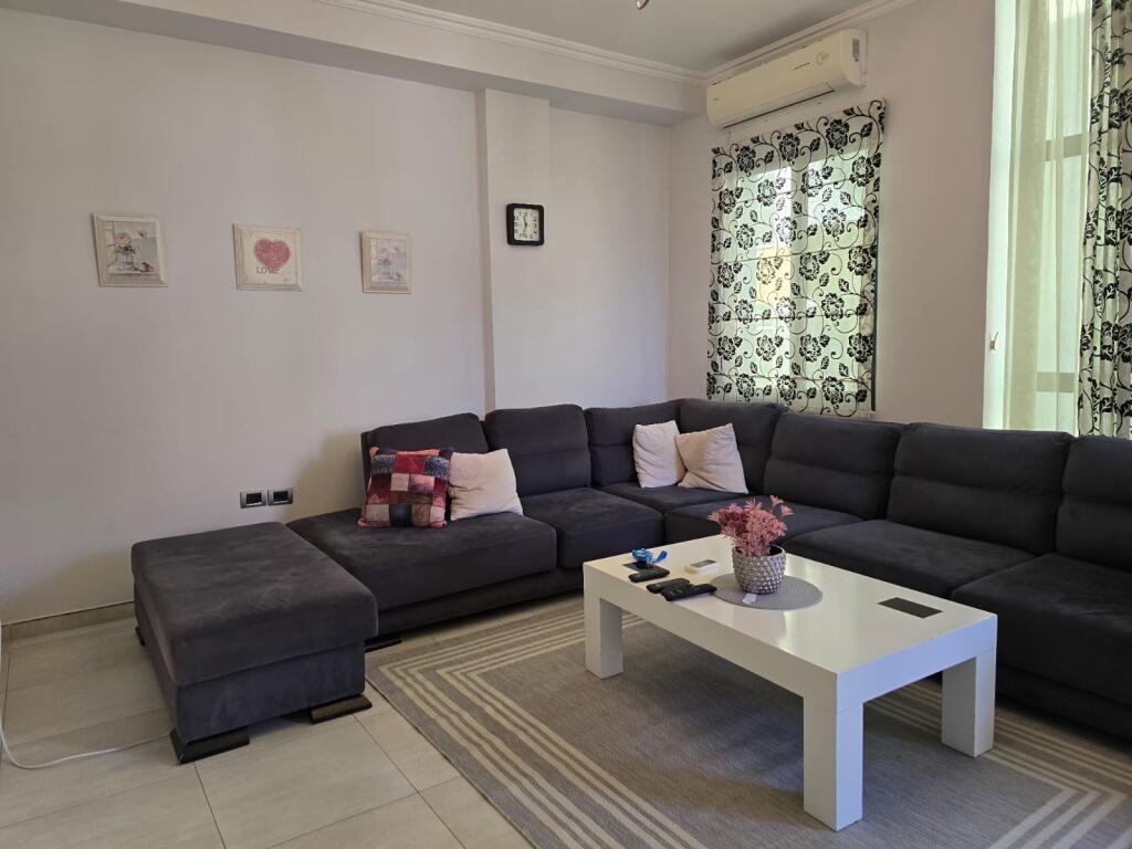 Apartament 2+1+2 me qira tek Rr. Rrapo Hekali