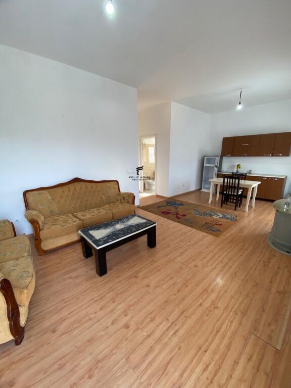 APARTAMENT ME QERA 2+1 5 MAJI 35.000 LEKE