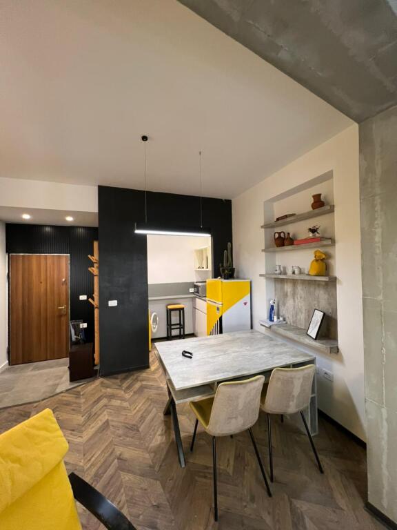 Affittasi appartamento 1+1 a Tirana e Re