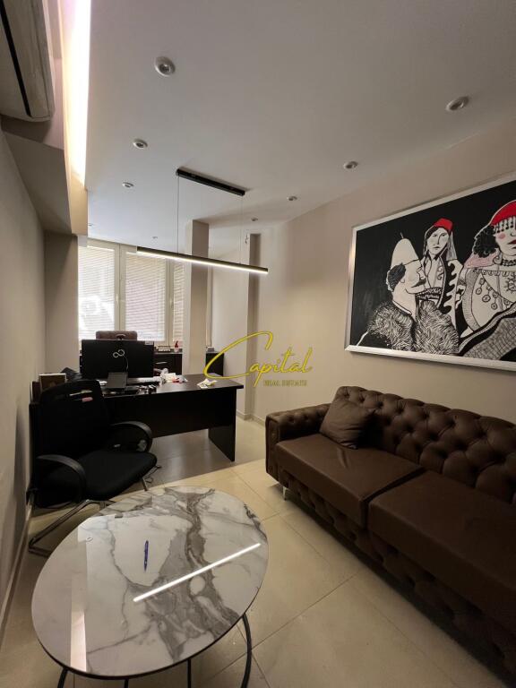 OFFICE FOR RENT 30 M2 MYSLYM SHYRI STREET 60,000 LEKE