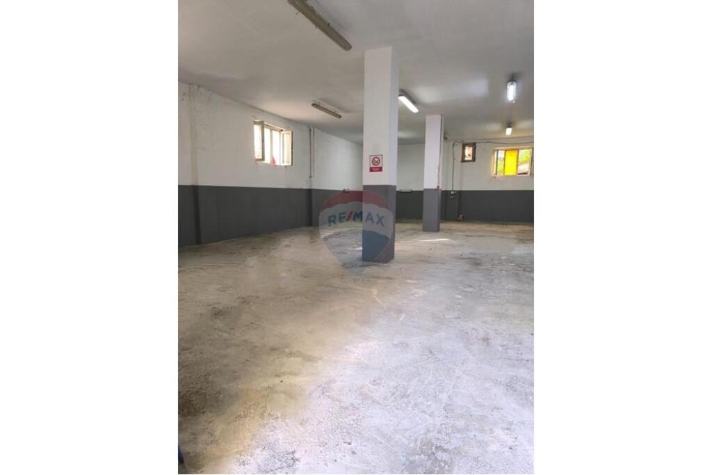 Magazzino in Affitto – Via Siri Kodra