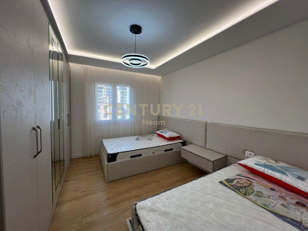 Apartament 2+1 me qira – Rruga Infan Tomini, pranë White Bar!