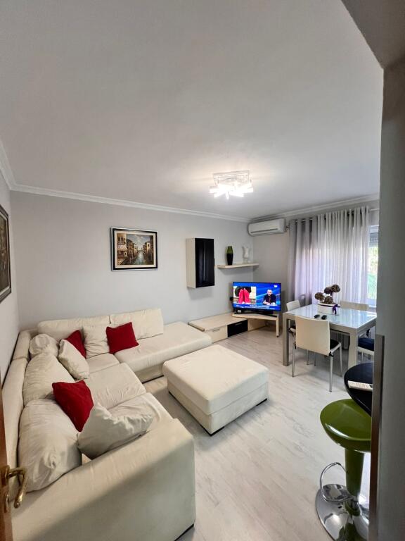 For rent apartment 2+1+2🅿 in Bllok, Te Garda
