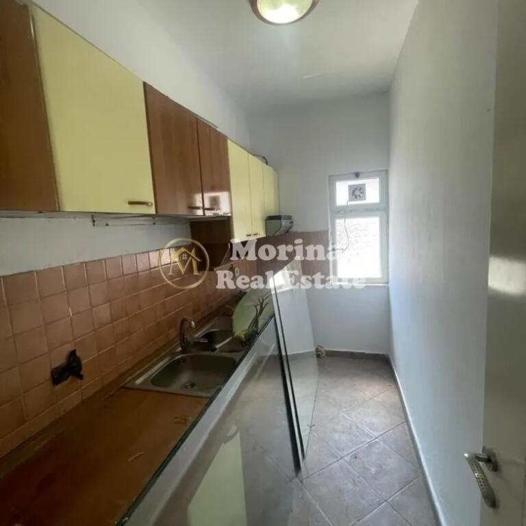 Qera, Apartament, 2+1, Blloku, 700 euro/muaj