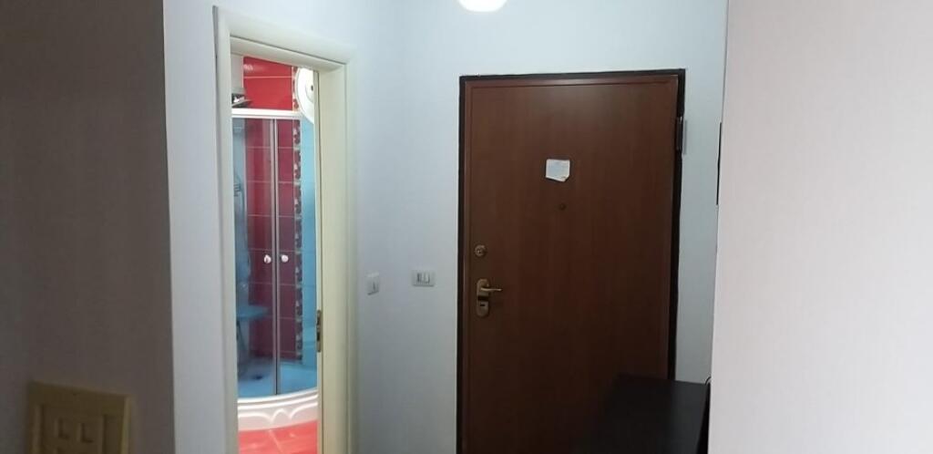 AFFITTASI 3+1+2 SELVIA  800 EURO