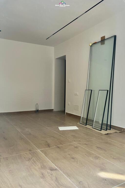Office for rent 1+1 at Bardhyl Street (ID BZ2697) Tirana