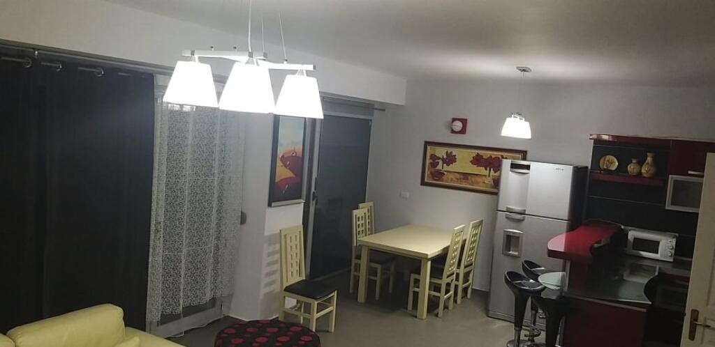 AFFITTASI 3+1+2 SELVIA  800 EURO