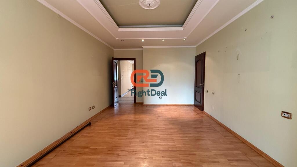 In Bllok, Near Cafe Roma, Apartment 2+1+2 For Sale Suitable To Be Divided Into 3 Apartments !