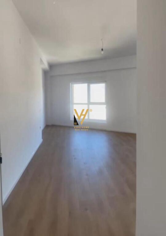 JEPET APARTAMENT 3+1+2+BLK ME QERA NE ALI DEM 600 EURO