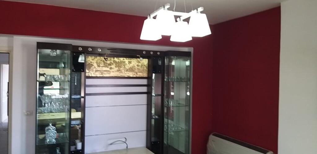 AFFITTASI 3+1+2 SELVIA  800 EURO