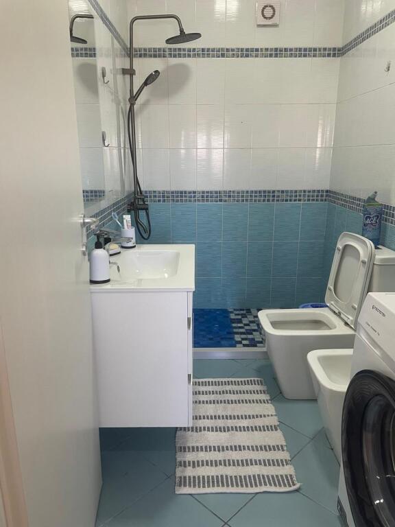 Qera Apartament Sistemin 1+1 me ballkon te madh  PAMJE DETI SEA VIEW 🌊📍Ura Dajlanit, PLAZH  • 400€ ✅