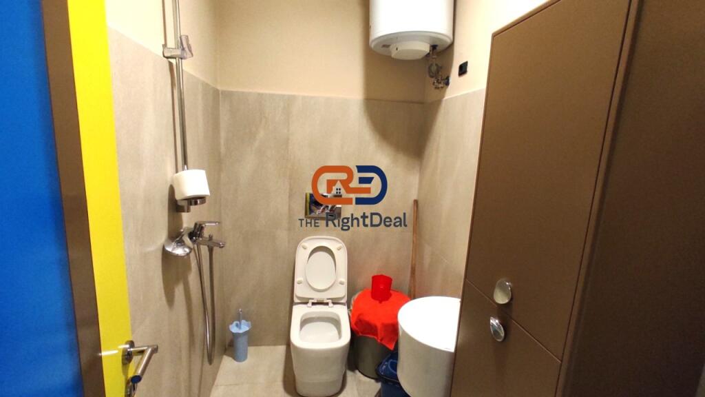 In Bllok, near Roma Cafe, 1+1 apartment for rent for office!!