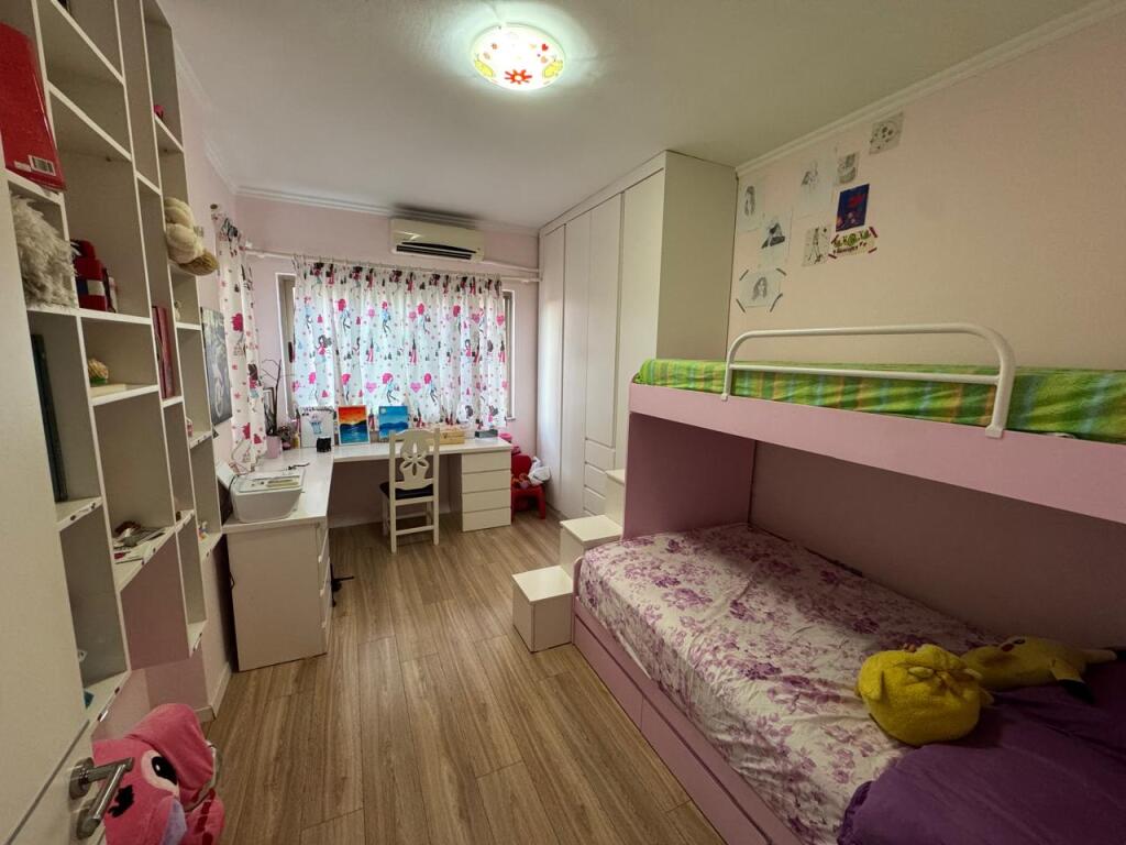 Vendesi appartamento 2+1+2 a Astir
